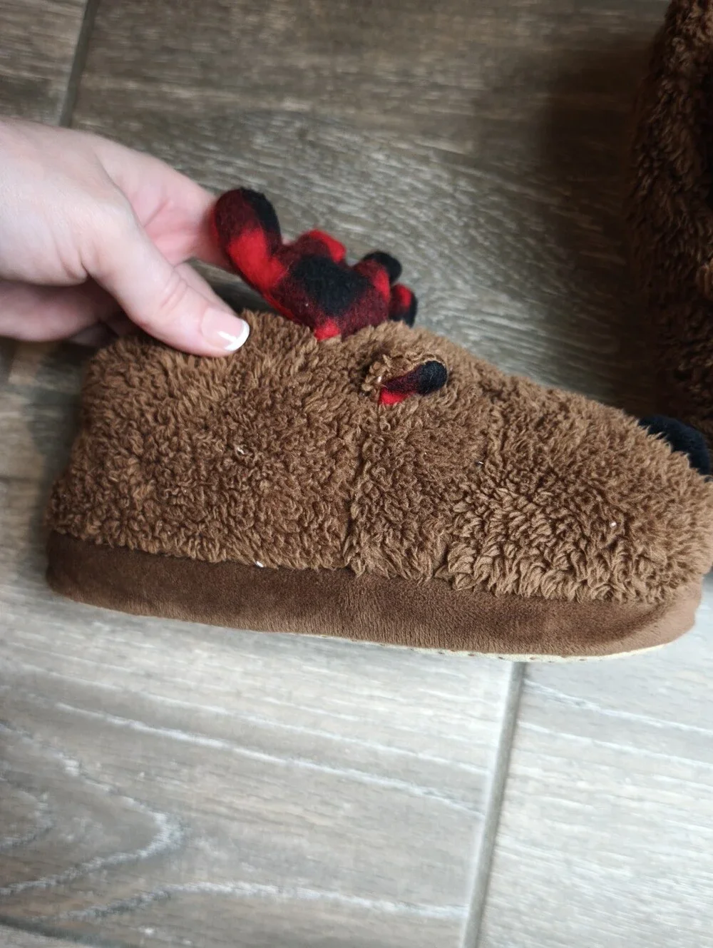 Old Navy Kids Reindeer Slippers Size 10-11 Christmas Holiday Plaid